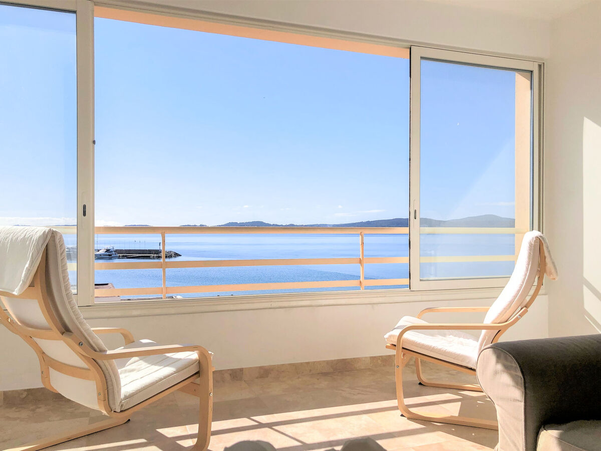 Appartement Les Dauphins - 20 m de la plage - Photo 1