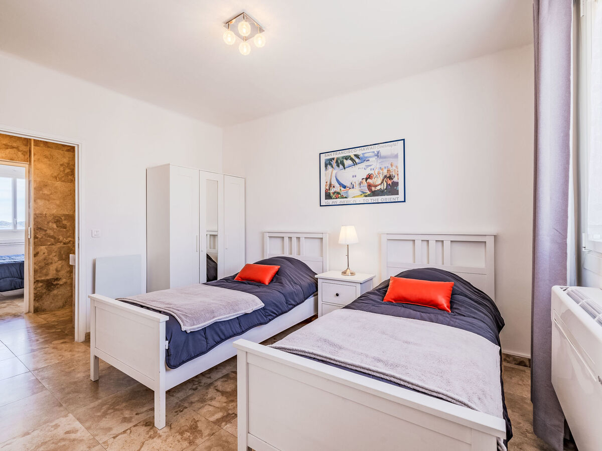 Appartement Les Dauphins - 20 m de la plage - Photo 21