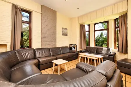 Gîte Castarière : 26 pers., jardin clos et jeux : photo 2
