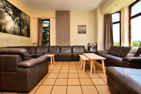 Gîte Castarière : 26 pers., jardin clos et jeux : photo 8