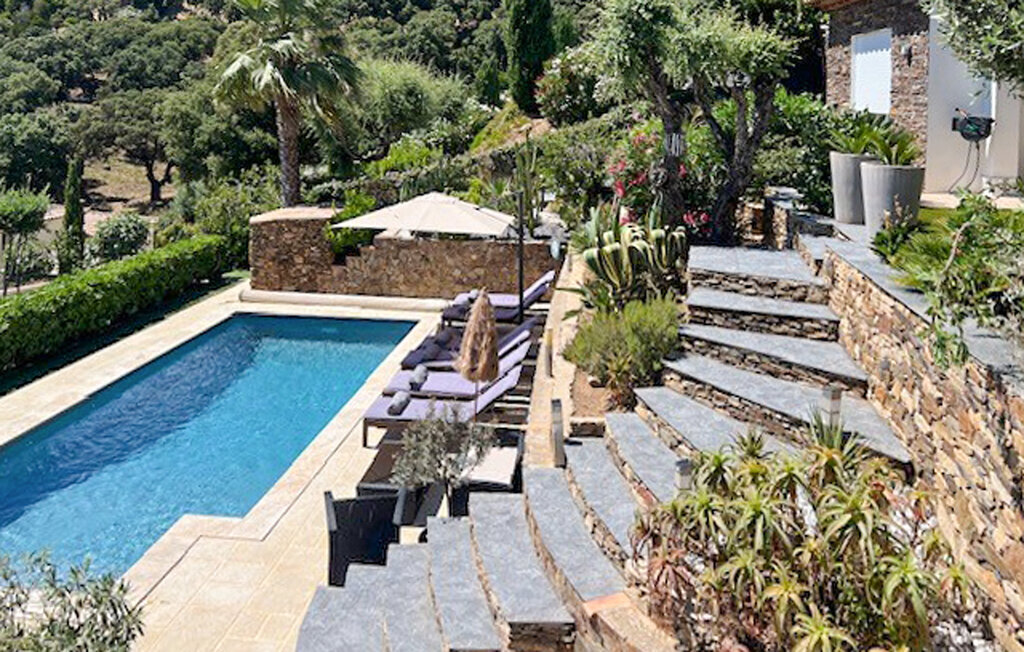 Villa vue mer à La Londe-les-Maures, piscine privée - Photo 16