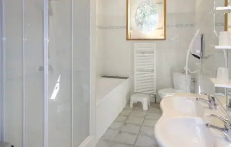 Maison 7 chambres avec piscine privée à Montagnac : photo 33