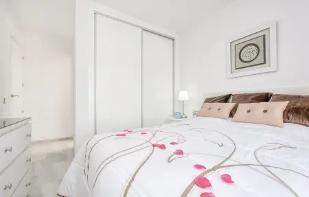 Appartement vue mer et montagne, 2 chambres, piscine commune à Mijas : photo 15