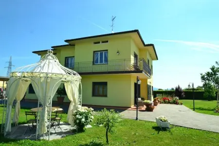 Maison Montefiore, 10 personnes avec piscine privée : photo 6