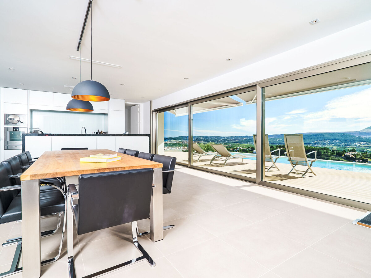 Villa Exorbo – 625 m², piscine chauffée et vue mer panoramique - Photo 8