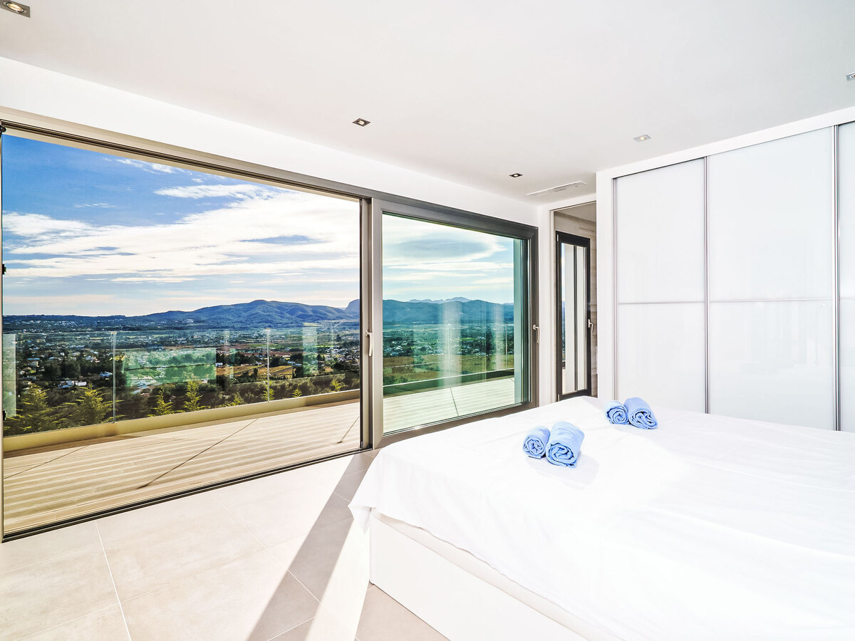 Villa Exorbo – 625 m², piscine chauffée et vue mer panoramique - Photo 15