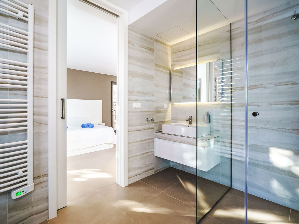 Villa Exorbo – 625 m², piscine chauffée et vue mer panoramique - Photo 16