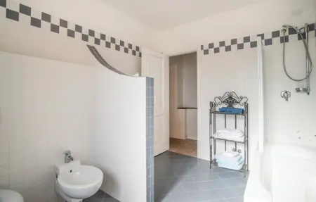 Maison 10 pers. avec piscine près du lac Trasimène : photo 14