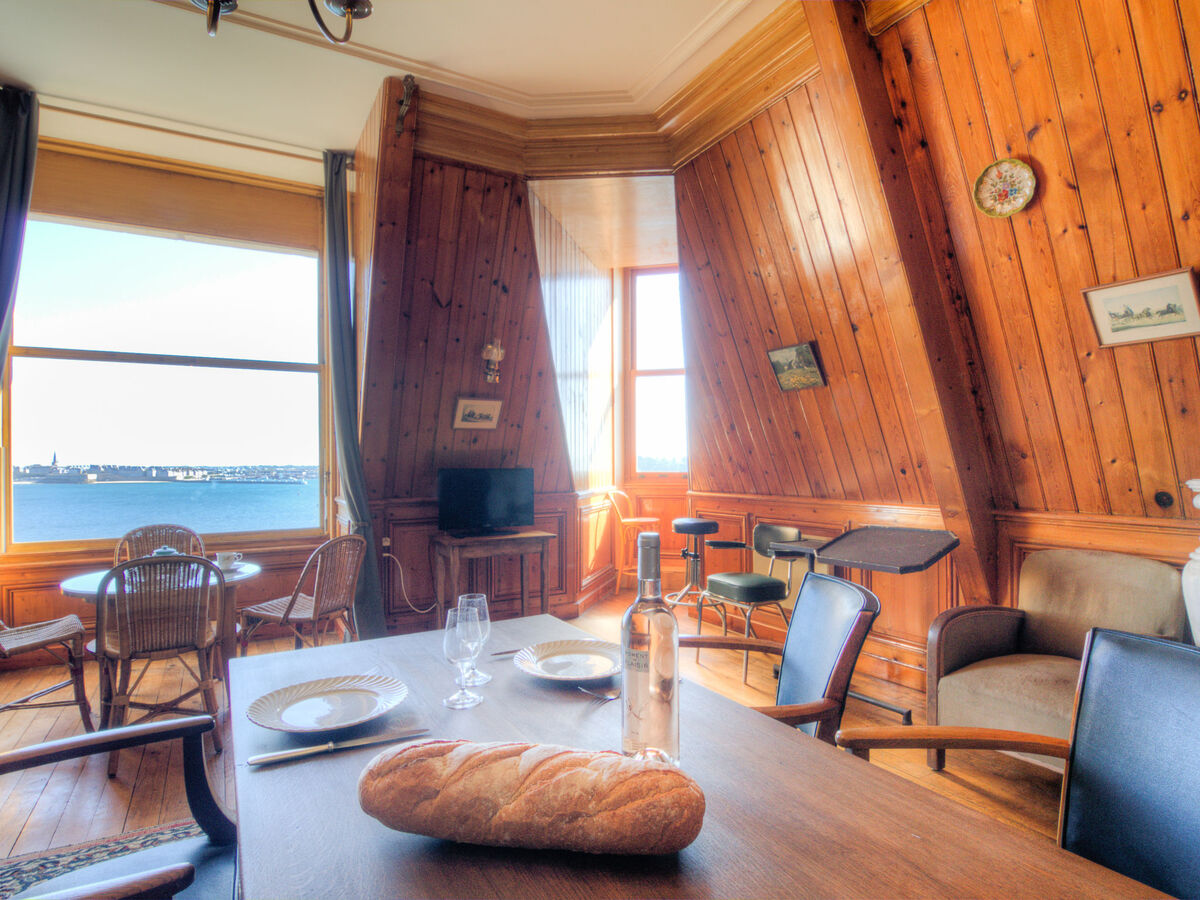 Studio 40 m² vue mer à Dinard, 170 m de la plage - Photo 8