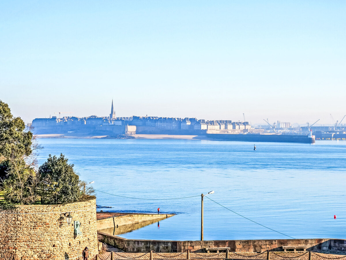 Appartement Le Bellevue - Vue mer à Dinard - Photo 14