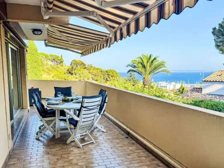 Appartement Cadet Rousse au Lavandou, terrasse vue mer - Photo 18