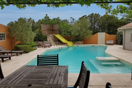 Villa Rivière et Mer, piscine toboggan, 10 personnes : photo 18