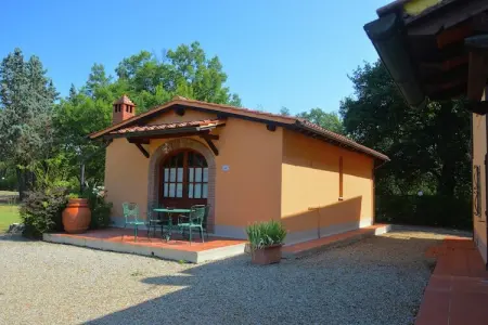 Location maison à Terranuova Bracciolini, Vaste corps de ferme à Terranuova Bracciolini, avec piscine