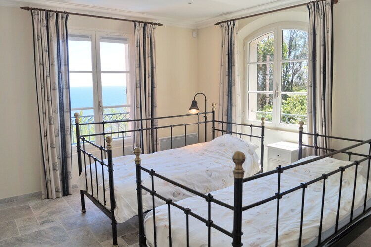 Villa Convivium Anthéor - 5 chambres, piscine et vue Estérel - Photo 6