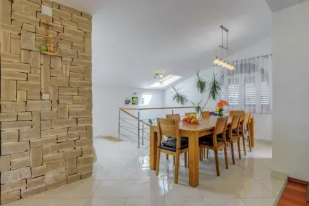 Country hideaway, Villa à Solin avec piscine privée et jardin - Photo 3