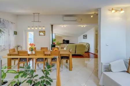 Country hideaway, Villa à Solin avec piscine privée et jardin - Photo 13