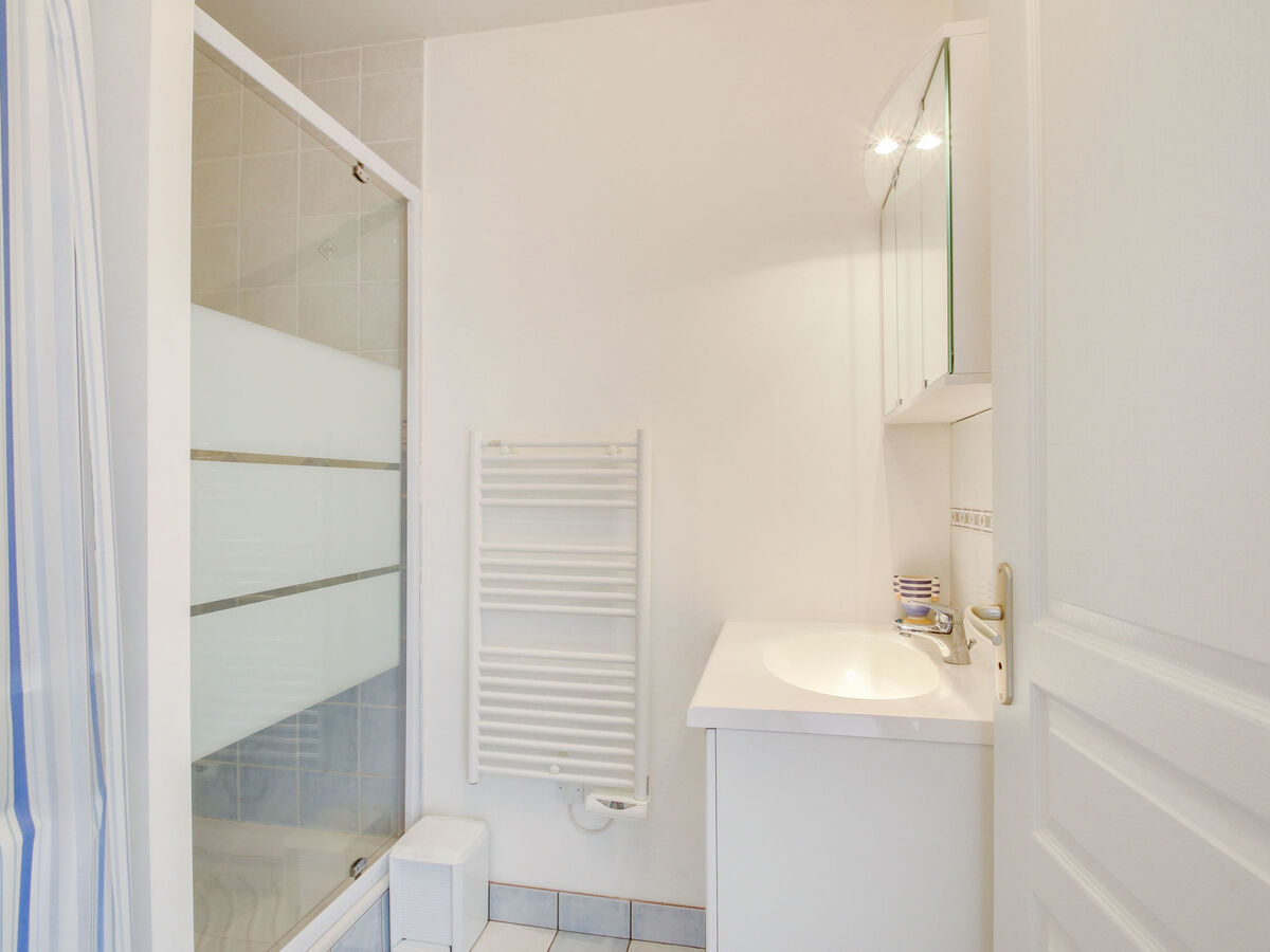 Clos Schuman - Appart 2 chambres à 300m de la mer - Photo 10