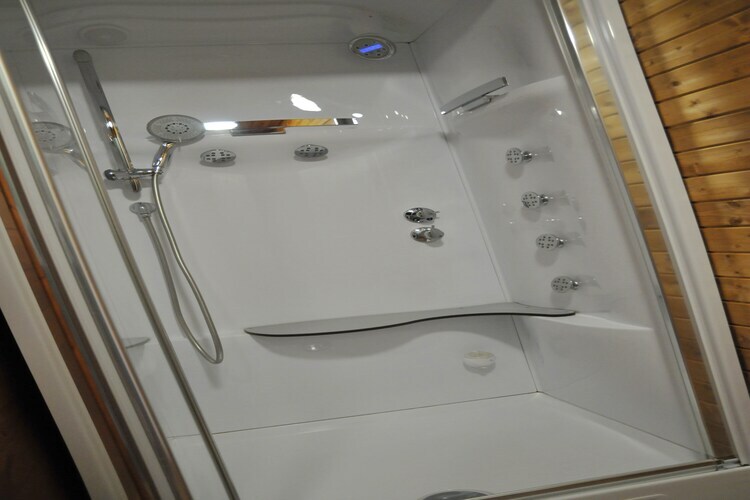 Bungalow 9 personnes avec sauna et bain à bulles à Hour - Photo 13