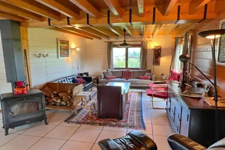 Chalet Amandi à Hampteau : 10 pers., vallée de l'Ourthe : photo 2