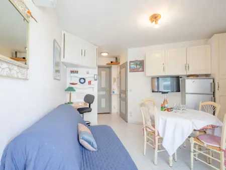 Appartement 2 pièces avec terrasse à 250m de la plage : photo 4