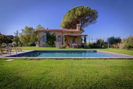 Location villa à Cortona, Villa à Cortona avec piscine et vue