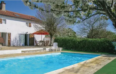 Ancienne ferme avec piscine chauffée en Vendée : photo 10