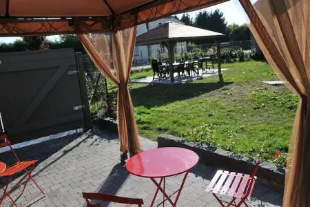 Stone Lodge, Maison à Bastogne avec Sauna et Bain à Bulles - Photo 2