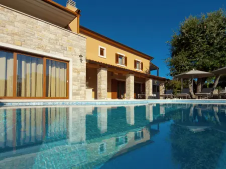 Villa Vlastelini, 8 pers., piscine chauffée et terrain privé : photo 36