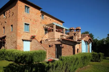 Location villa à Cortona, Villa à Cortona avec Piscine et Jardin