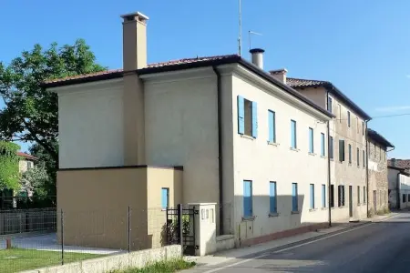 Location maison à Volpago del Montello, Maison de vacances moderne avec jardin à Montello