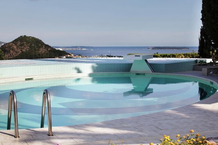 Villa d'architecte 500 m² vue 360° sur baie de Cannes - Photo 2