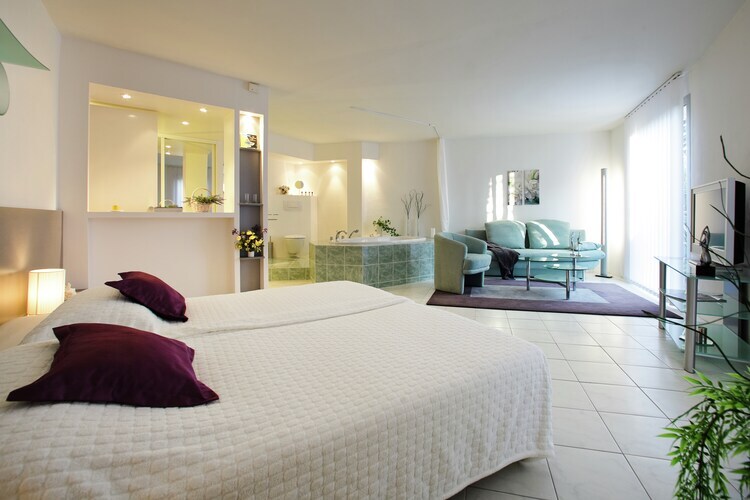 Villa d'architecte 500 m² vue 360° sur baie de Cannes - Photo 4
