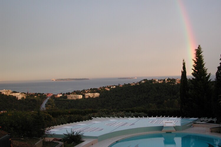Villa d'architecte 500 m² vue 360° sur baie de Cannes - Photo 7