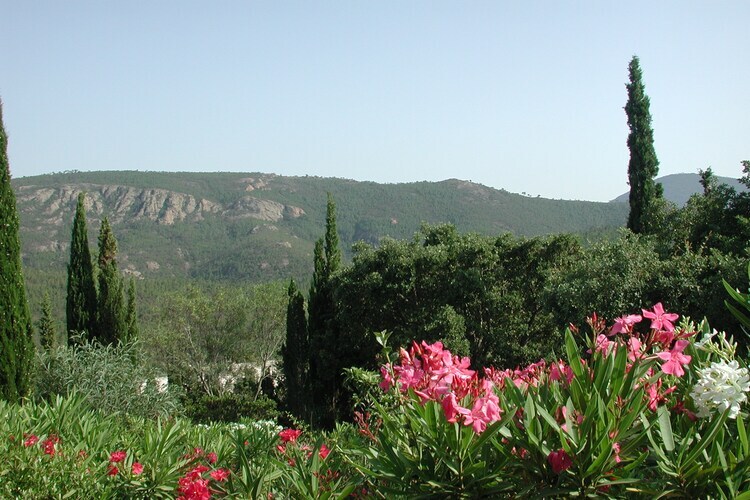Villa d'architecte 500 m² vue 360° sur baie de Cannes - Photo 16