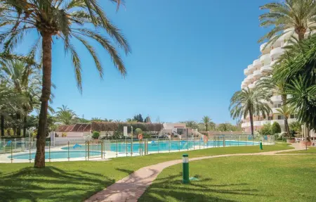 Appartement vue mer au 14e étage à Marbella, à 350 m de la plage : photo 4