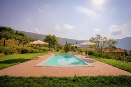 Villa San Martino Ulivi, 3 appartements avec piscine à Cortona : photo 4