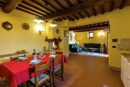 Villa San Martino Ulivi, 3 appartements avec piscine à Cortona : photo 7