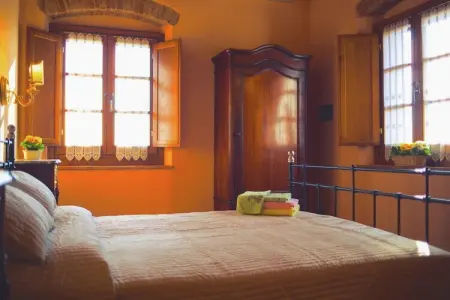 Villa San Martino Ulivi, 3 appartements avec piscine à Cortona : photo 12