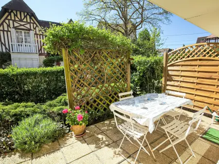 Appartement Jardins du Casino, Cabourg, 100m plage : photo 13