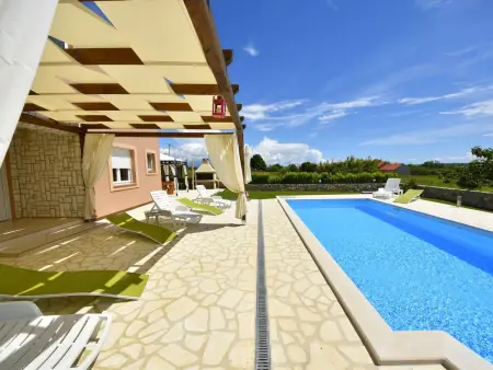 Maison Frane avec piscine chauffée à Biograd na Moru : photo 12
