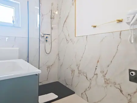 Maison Frane avec piscine chauffée à Biograd na Moru : photo 32