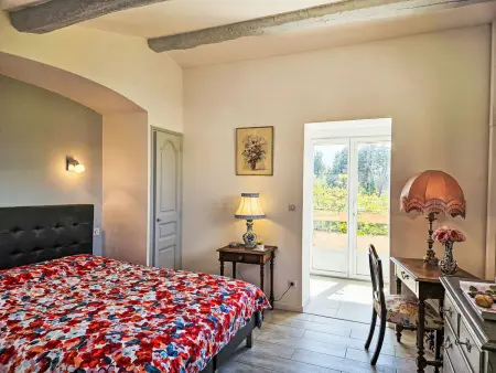 Villa Les Angevines, 180 m² piscine à Morières : photo 23