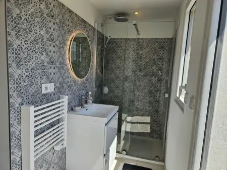 Villa Les Angevines, 180 m² piscine à Morières : photo 26