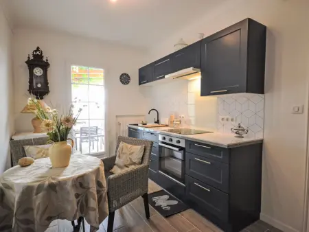 Villa Les Angevines, 180 m² piscine à Morières : photo 50