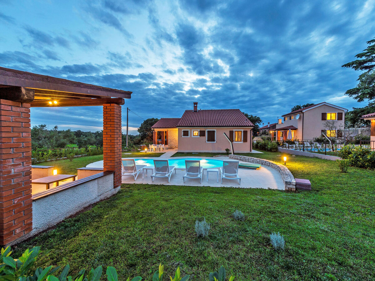 Maison Dalia avec piscine privée à Višnjan - Photo 15
