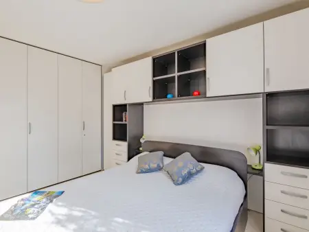 Appartement Santa Monica, 500 m de la mer à Fréjus : photo 9