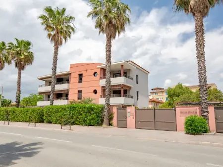 Appartement Santa Monica, 500 m de la mer à Fréjus : photo 15