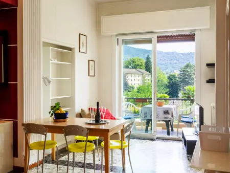 Appartement del Sole à Luino avec piscine : photo 4