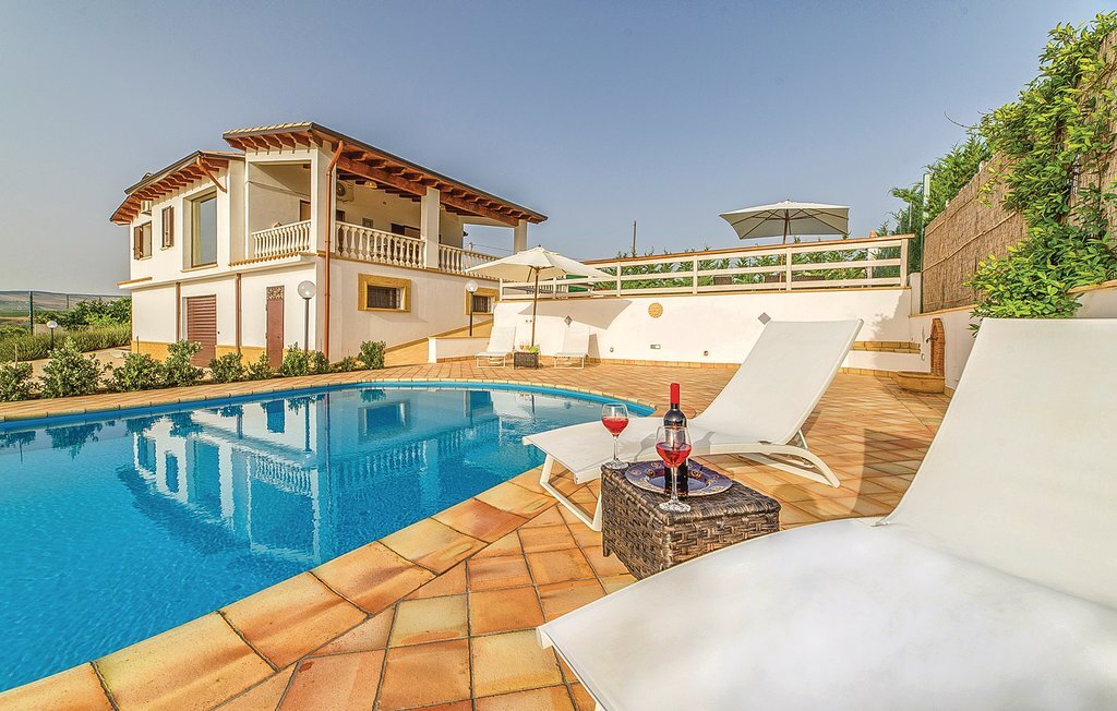 Maison avec piscine privée face au lac d'Arancio - Photo 1