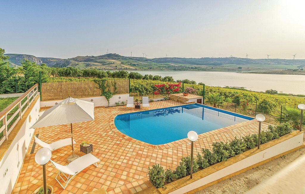 Maison avec piscine privée face au lac d'Arancio - Photo 4